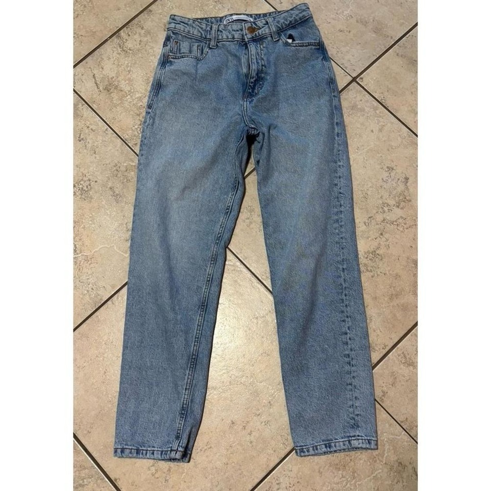 Zara mom fit jeans size‎ 4
